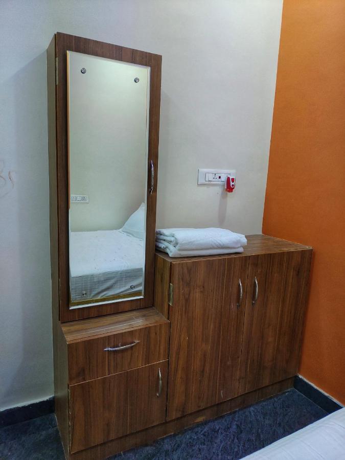 Vijayanagara Home Stay Hampi Kültér fotó